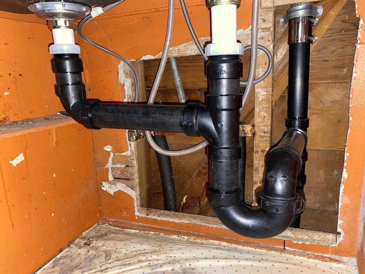 Professional Pipe Bursting equipment and tools on the job in Claiborne